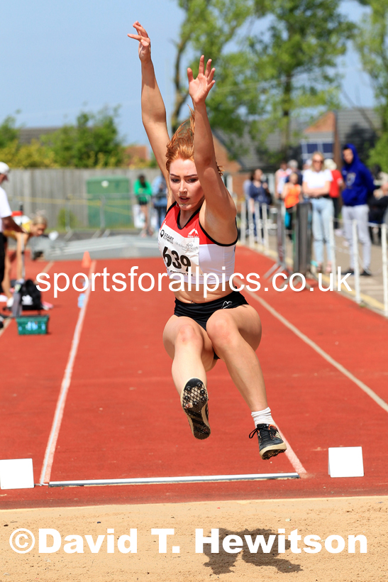 Women and Girls long jump, 2022 North Eastern Track and Field Champs., Middlesbrough. David T. Hewitson/Sports for All Pics